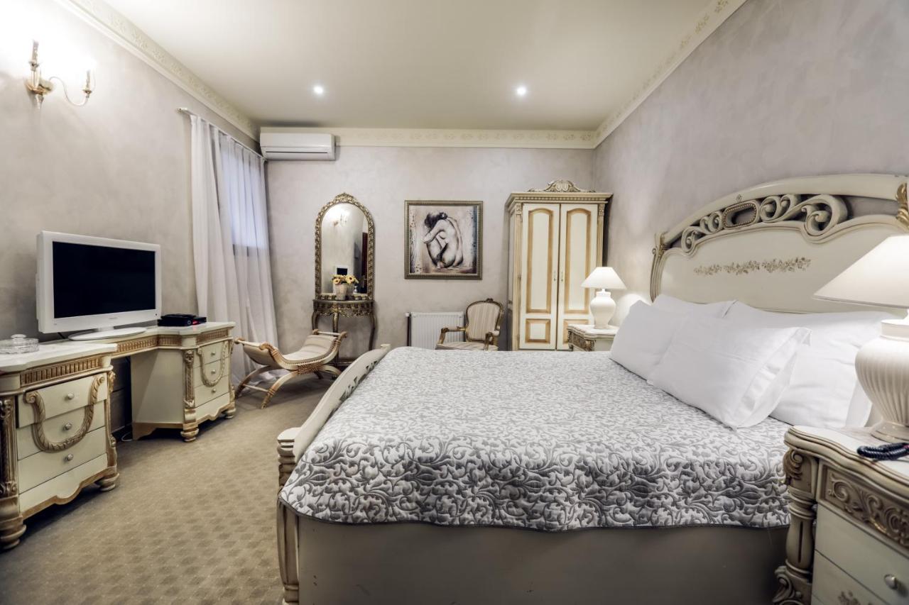 אילוק Hotel Dunav מראה חיצוני תמונה