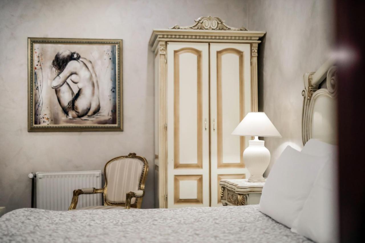 אילוק Hotel Dunav מראה חיצוני תמונה