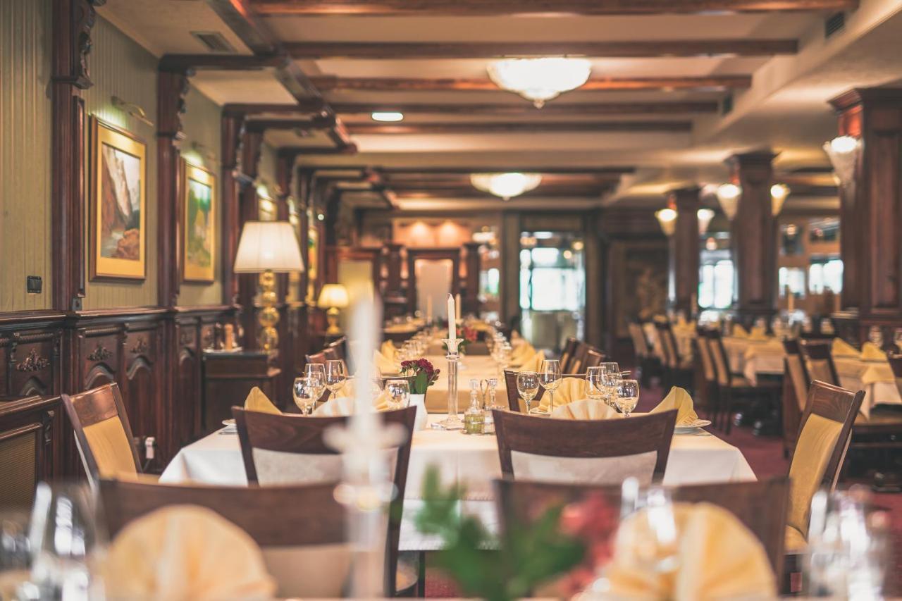 אילוק Hotel Dunav מראה חיצוני תמונה